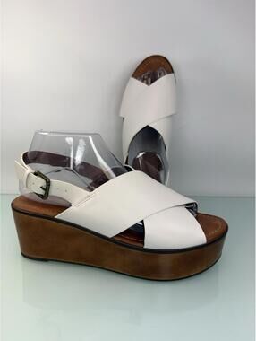 Indigo Chunky White Faux Wood Platform Wedges Criss Cross Faux Leather 8.5